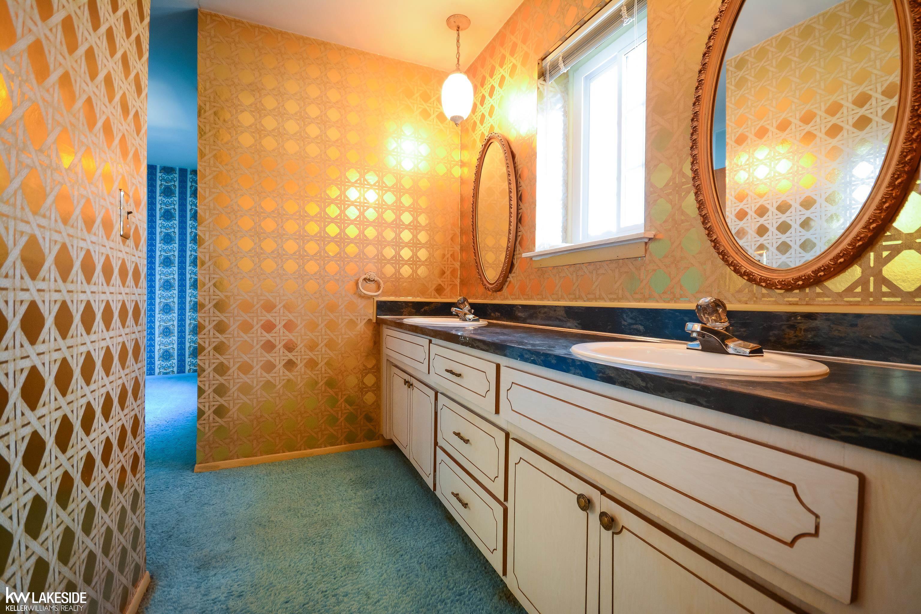 83 Manor Way Rochester, MI 48309 - Photo 15 of 27 50084698-14.JPG
