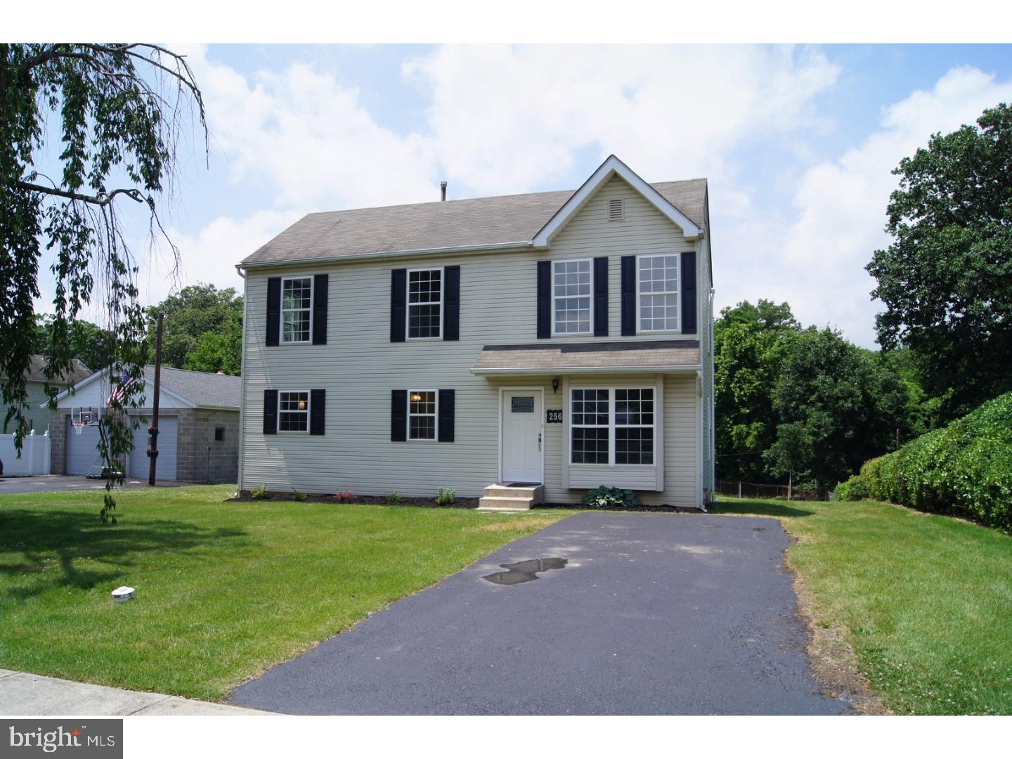 256 Willers Road Aston, PA 19014 - Photo 2 of 25 Gallery Image 2