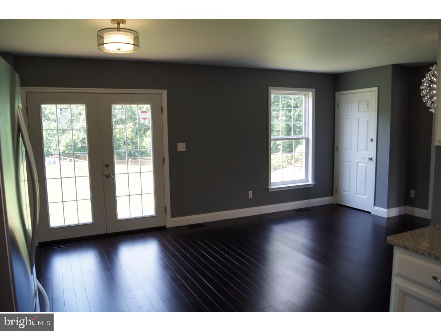256 Willers Road Aston, PA 19014 - Photo 10 of 25 Dining Room