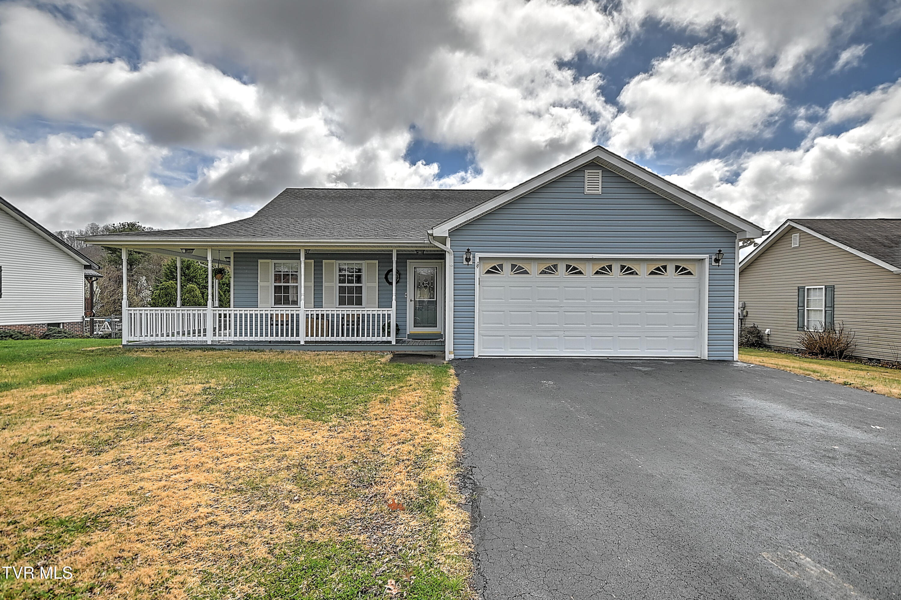 5020 Old Jonesboro Road Bristol, TN 37620 - Photo 2 of 42 5020 Old Jonesboro KW-2