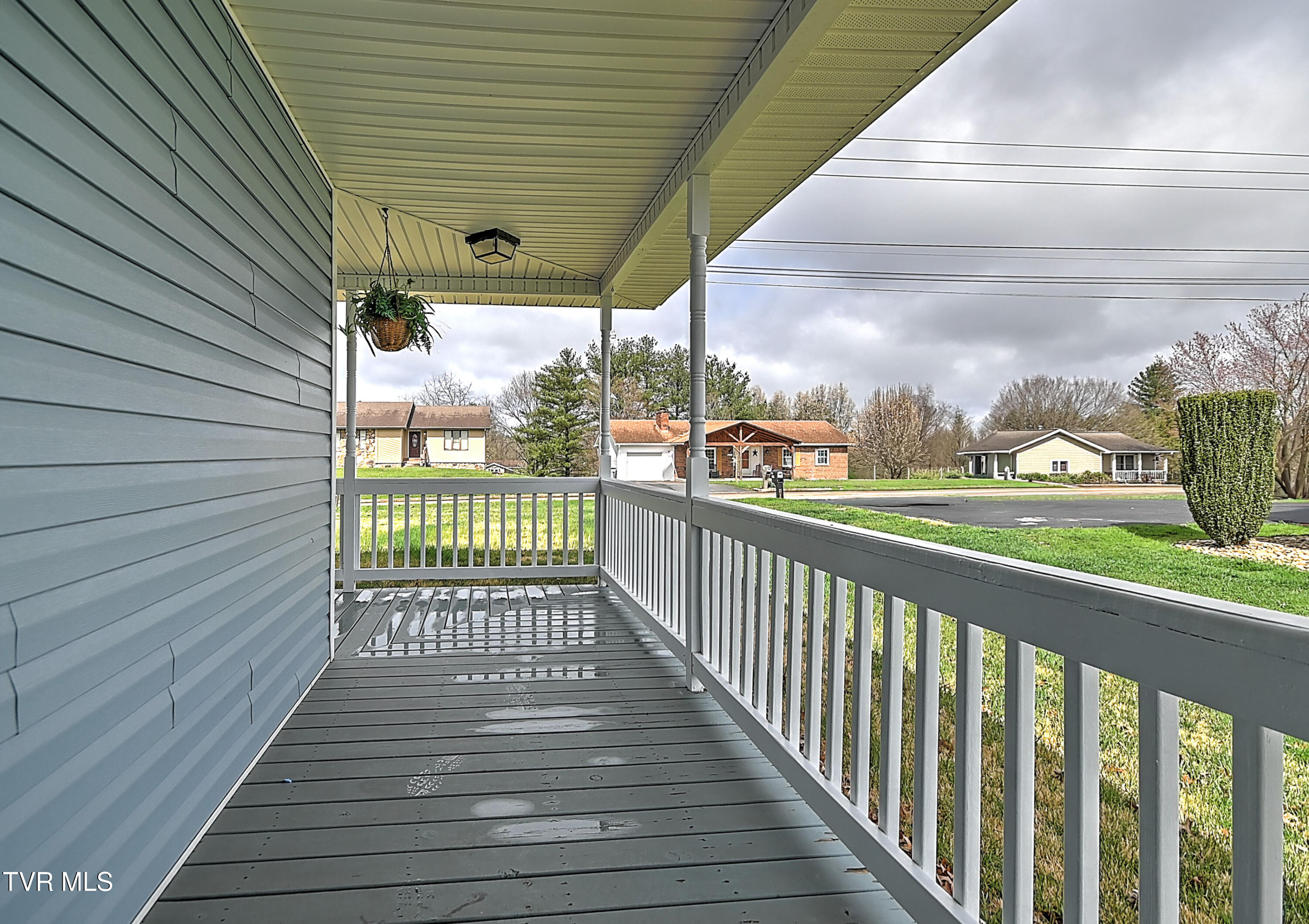 5020 Old Jonesboro Road Bristol, TN 37620 - Photo 6 of 42 5020 Old Jonesboro KW-6