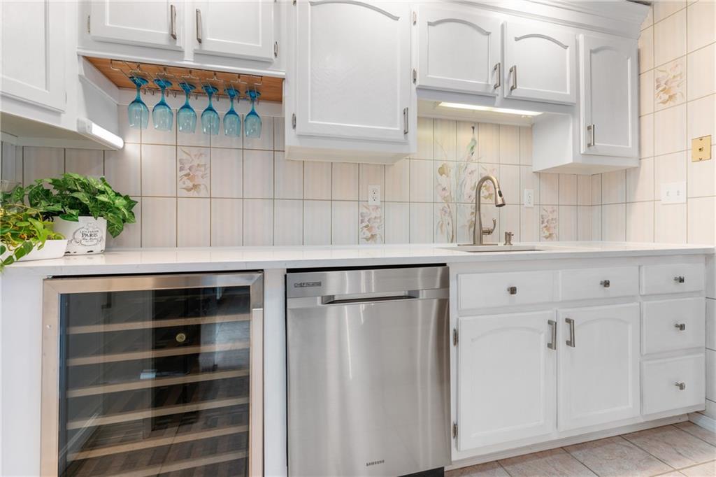 2425 Nicholson Road Sewickley, PA 15143 - Photo 5 of 25 Gallery Image 5