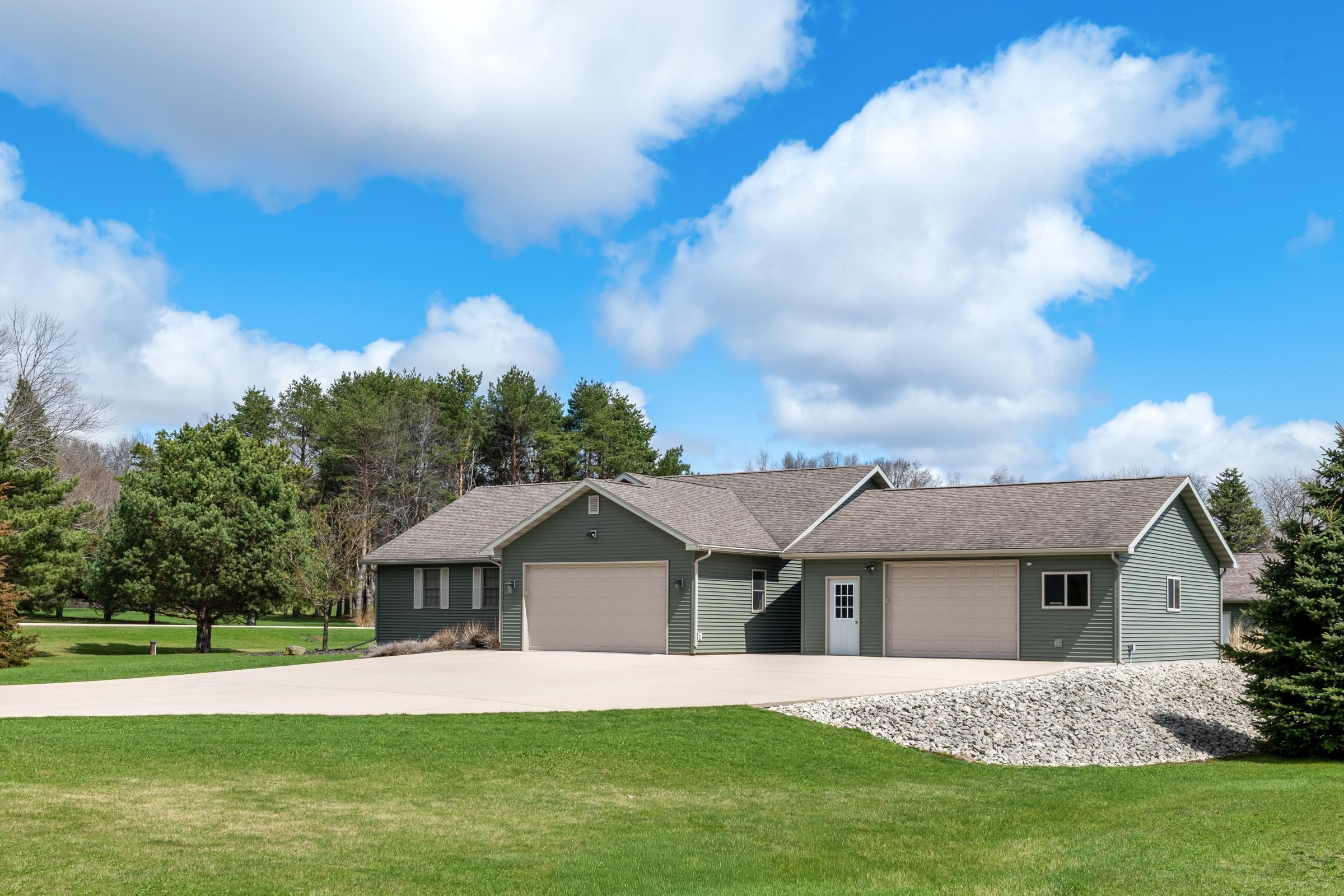 N6008 Forest Ridge Road Green Lake, WI 54941 - Photo 4 of 72
