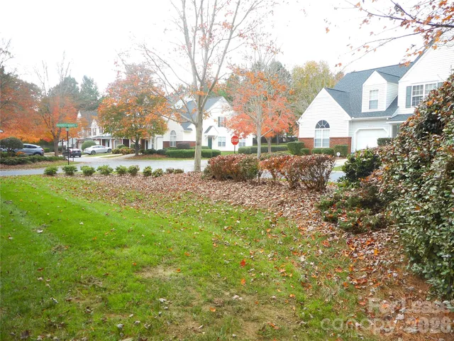 $1,700 | 1957 University Heights Lane, Charlotte, NC 28213