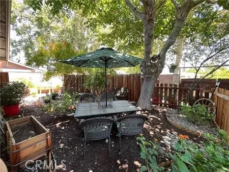 $1,995 | 23101 Lanark Street, Unit 2, West Hills, CA 91304