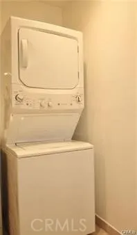 $1,995 | 23101 Lanark Street, Unit 2, West Hills, CA 91304