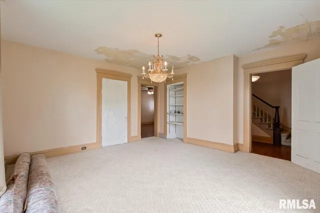 $220,999 | 4804 Northwest Boulevard, Davenport, IA 52806