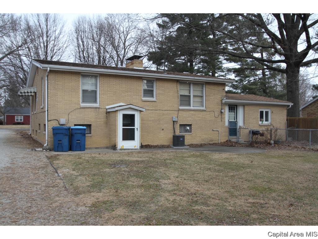 3140 East Division Street Springfield, IL 62702 - Photo 2 of 3 Gallery Image 2