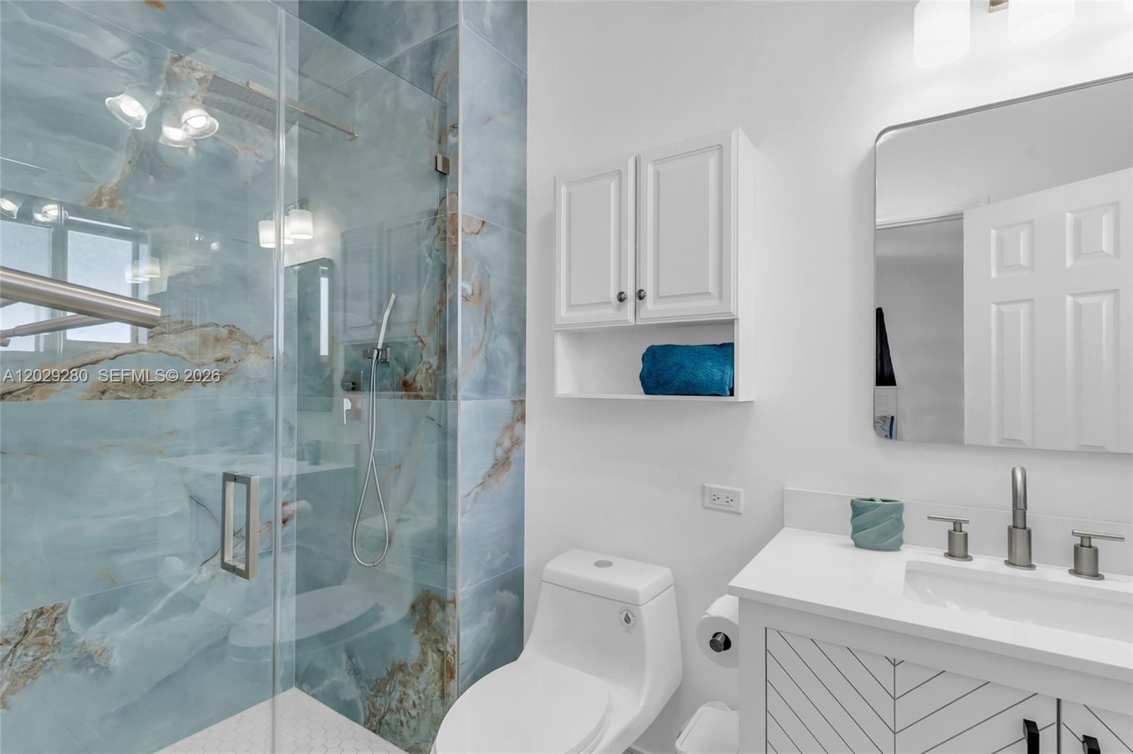 443 4th Road Key Largo, FL 33037 - Photo 57 of 61 MASTER BATHROOM