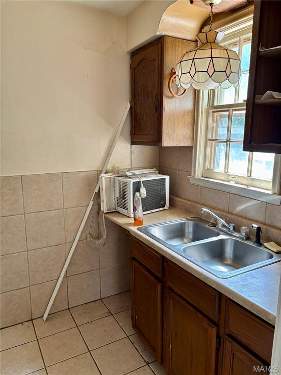 1811 South New Florissant Road Florissant, MO 63031 - Photo 8 of 12