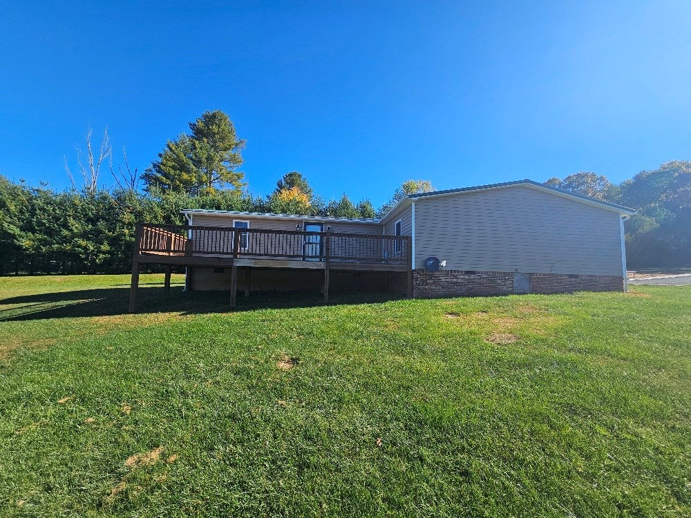 3633 Pine Mountain Road Independence, VA 24348 - Photo 30 of 38 Gallery Image 30