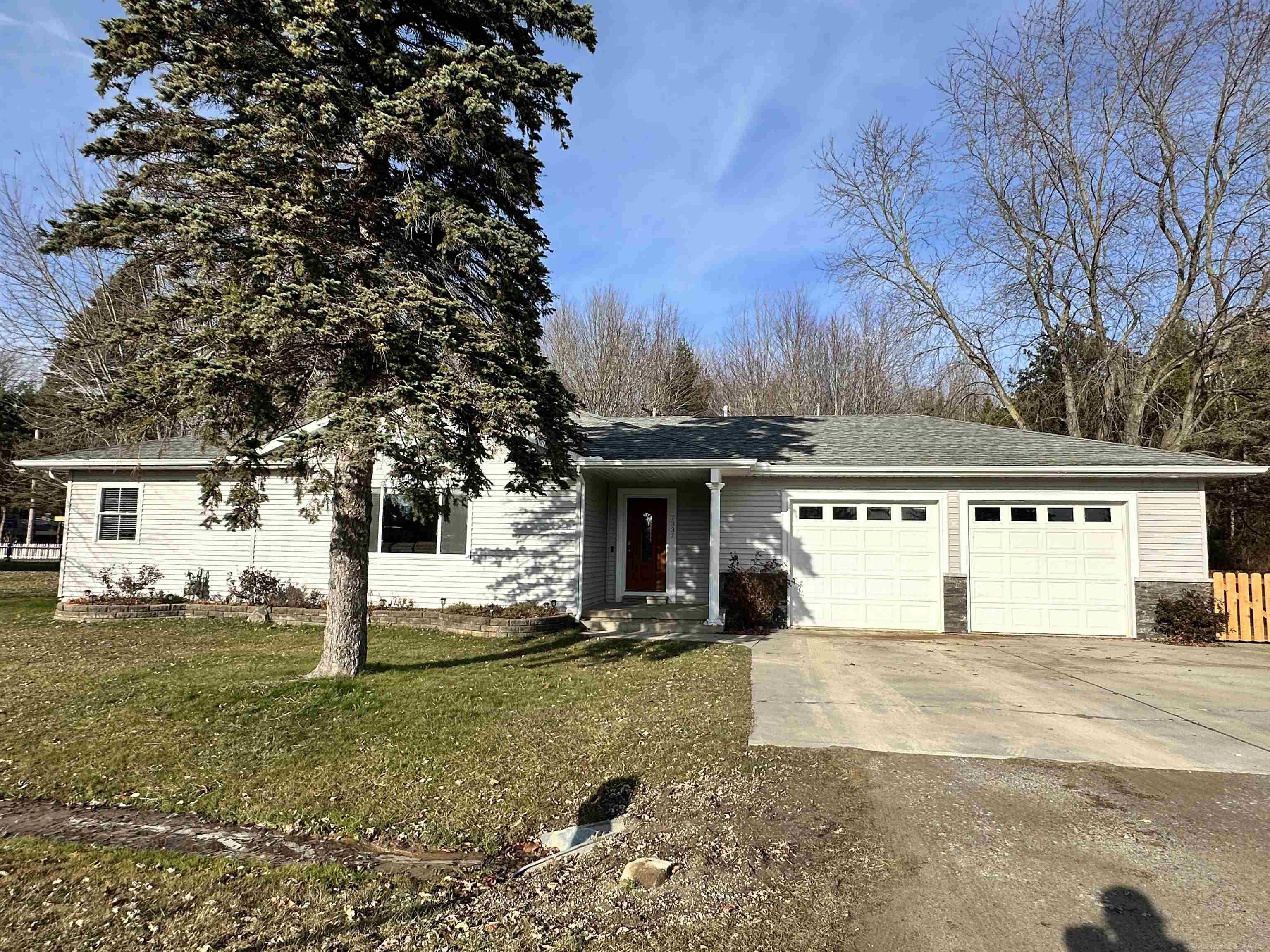 7337 Joy Road Lexington, MI 48450 - Photo 1 of 31