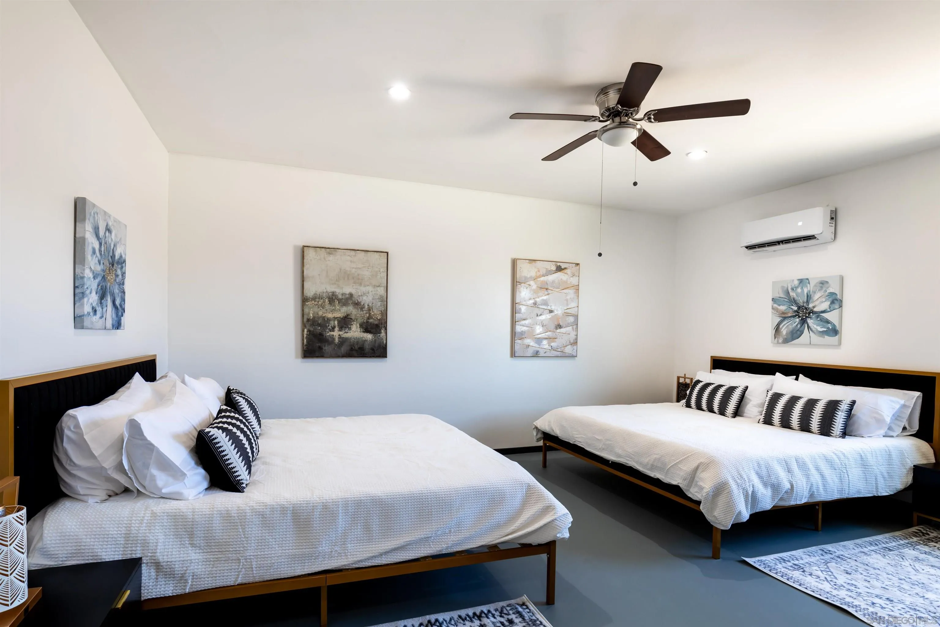 5066 Lear Avenue Twentynine Palms, CA 92277 - Photo 45 of 69 a bedroom with a bed and a couch