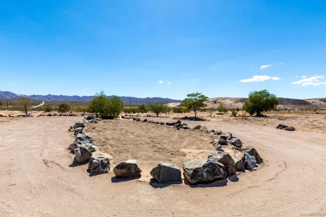$675,000 | 5066 Lear Avenue, Twentynine Palms, CA 92277