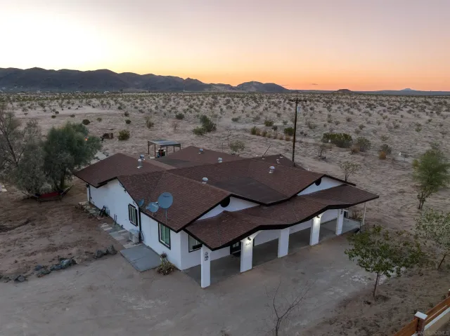 $675,000 | 5066 Lear Avenue, Twentynine Palms, CA 92277