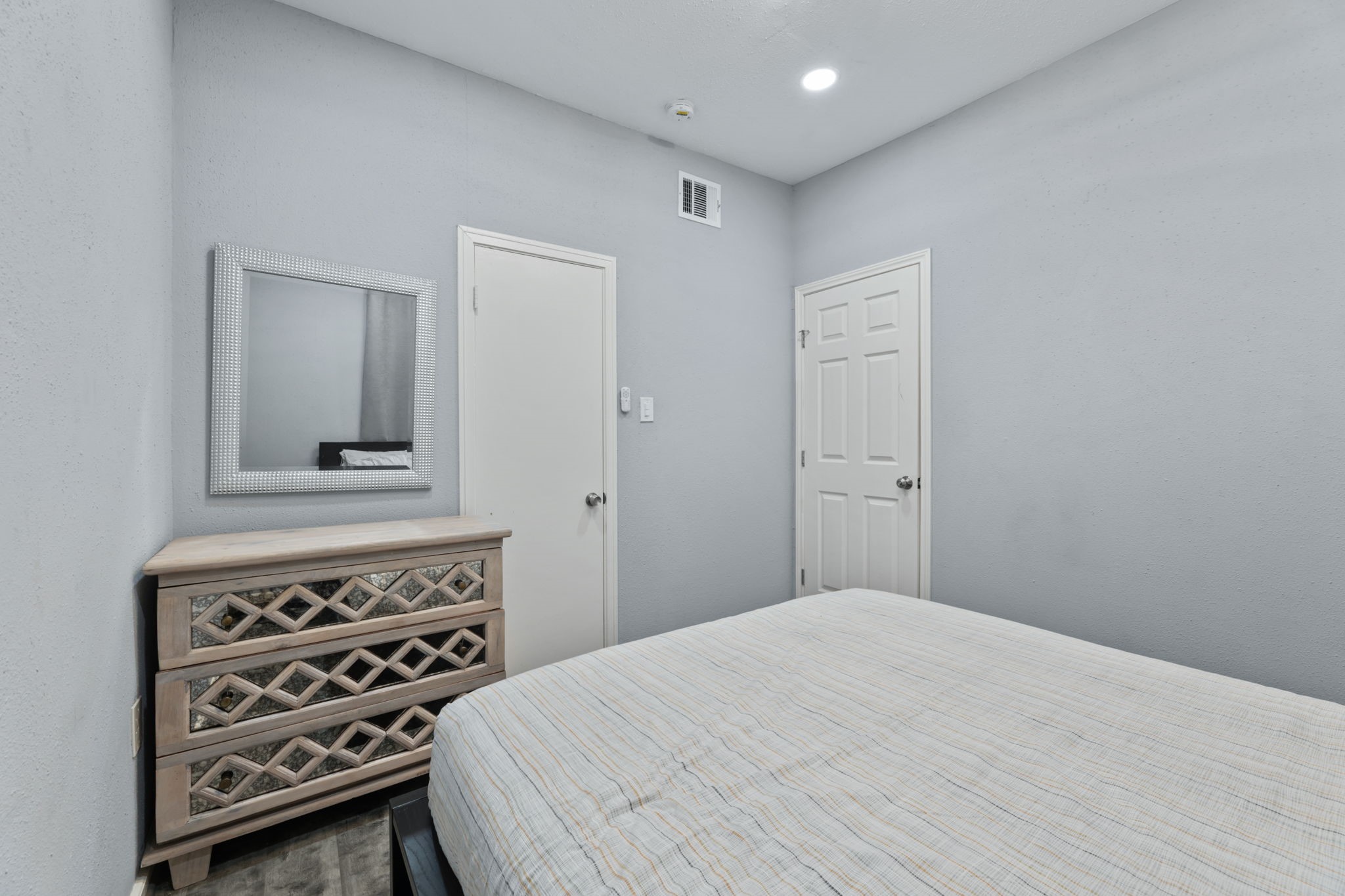 412 Drew Street, Unit 1 Houston, TX 77006 - Photo 9 of 22