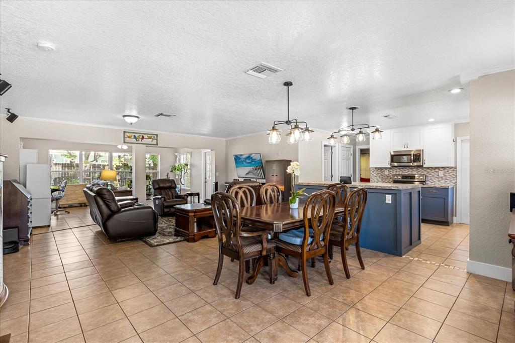 2252 Kent Road Deltona, FL 32738 - Photo 5 of 31 Gallery Image 5