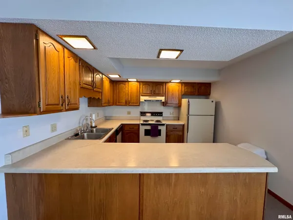 $103,900 | 1905 South Madison Street, Macomb, IL 61455