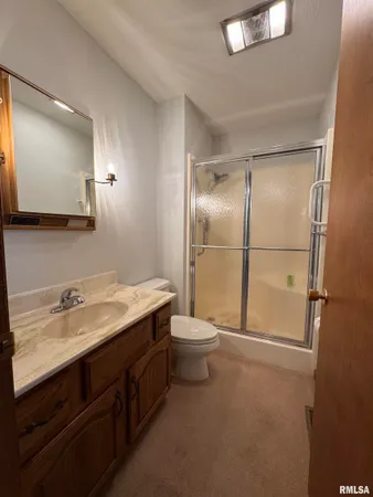 $103,900 | 1905 South Madison Street, Macomb, IL 61455