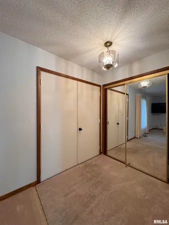 $103,900 | 1905 South Madison Street, Macomb, IL 61455