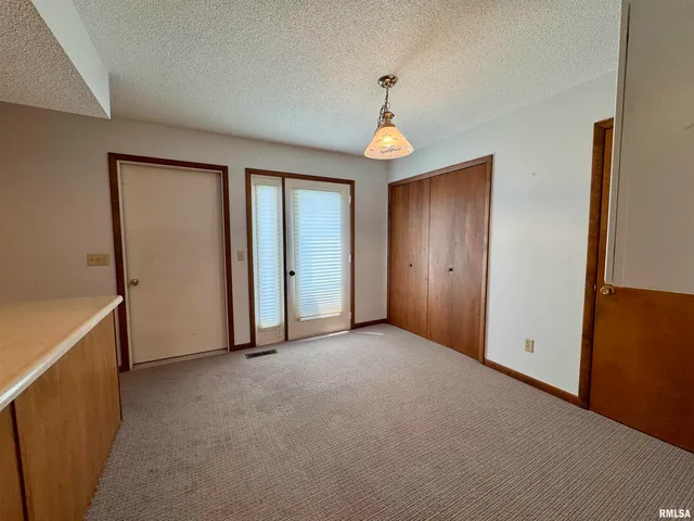 $106,900 | 1905 South Madison Street, Macomb, IL 61455