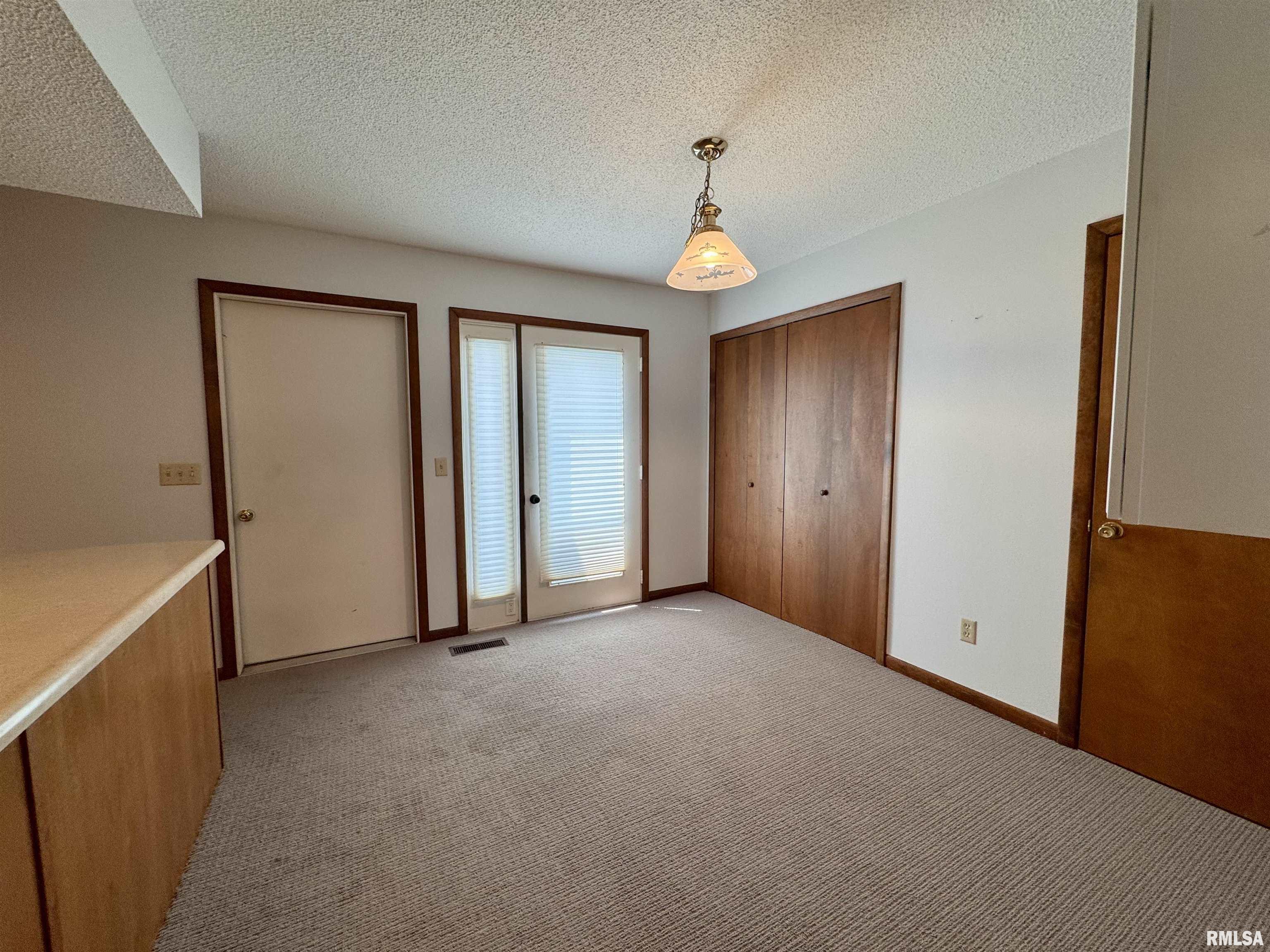 1905 South Madison Street Macomb, IL 61455 - Photo 7 of 21