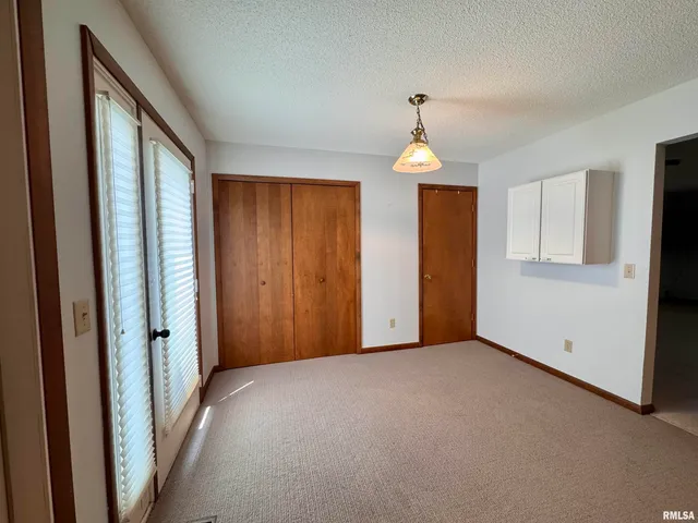 $106,900 | 1905 South Madison Street, Macomb, IL 61455