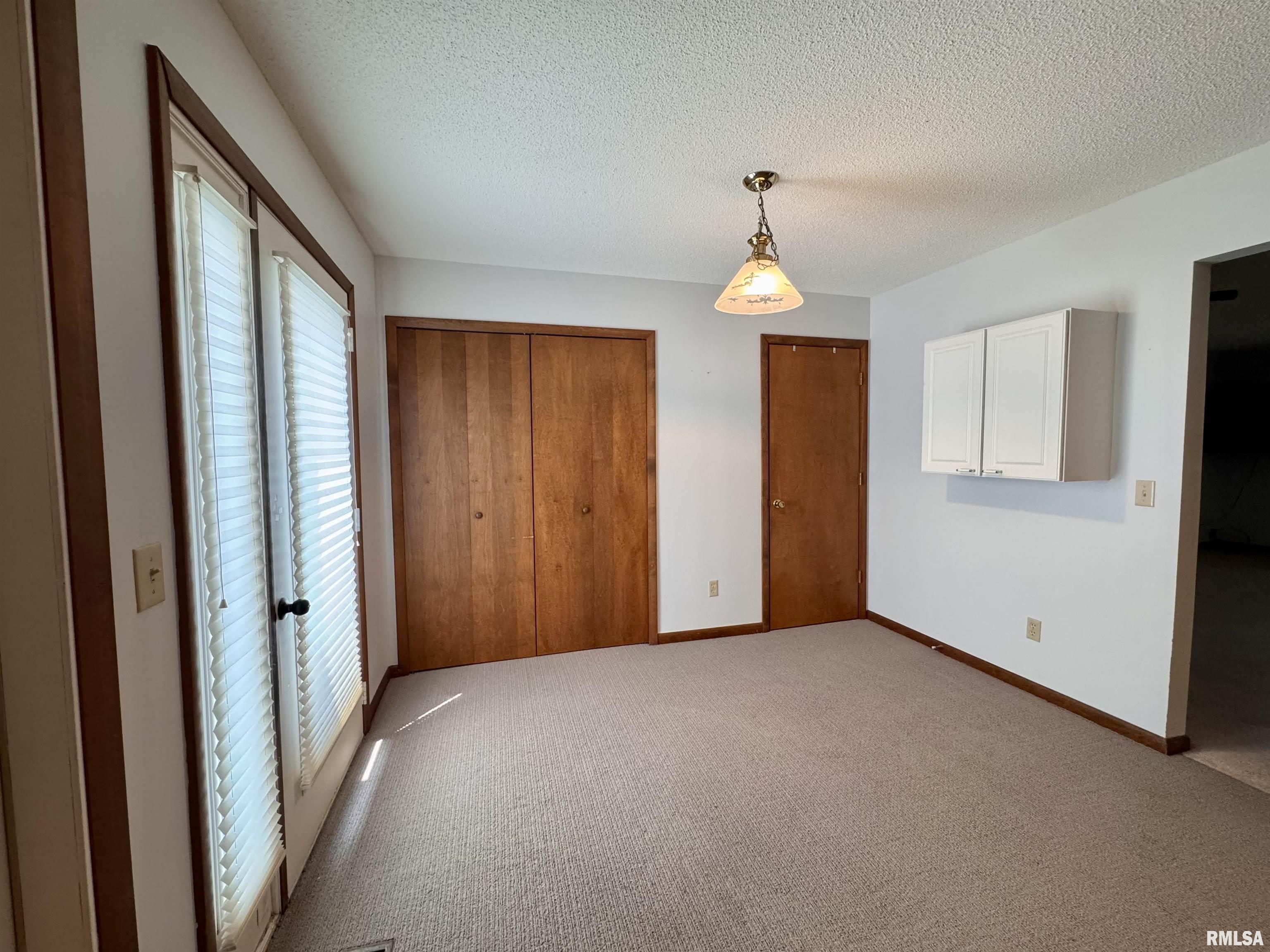 1905 South Madison Street Macomb, IL 61455 - Photo 8 of 21