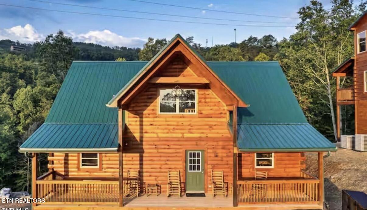 848 String Run Way Pigeon Forge, TN 37862 - Photo 2 of 60 IMG_5728