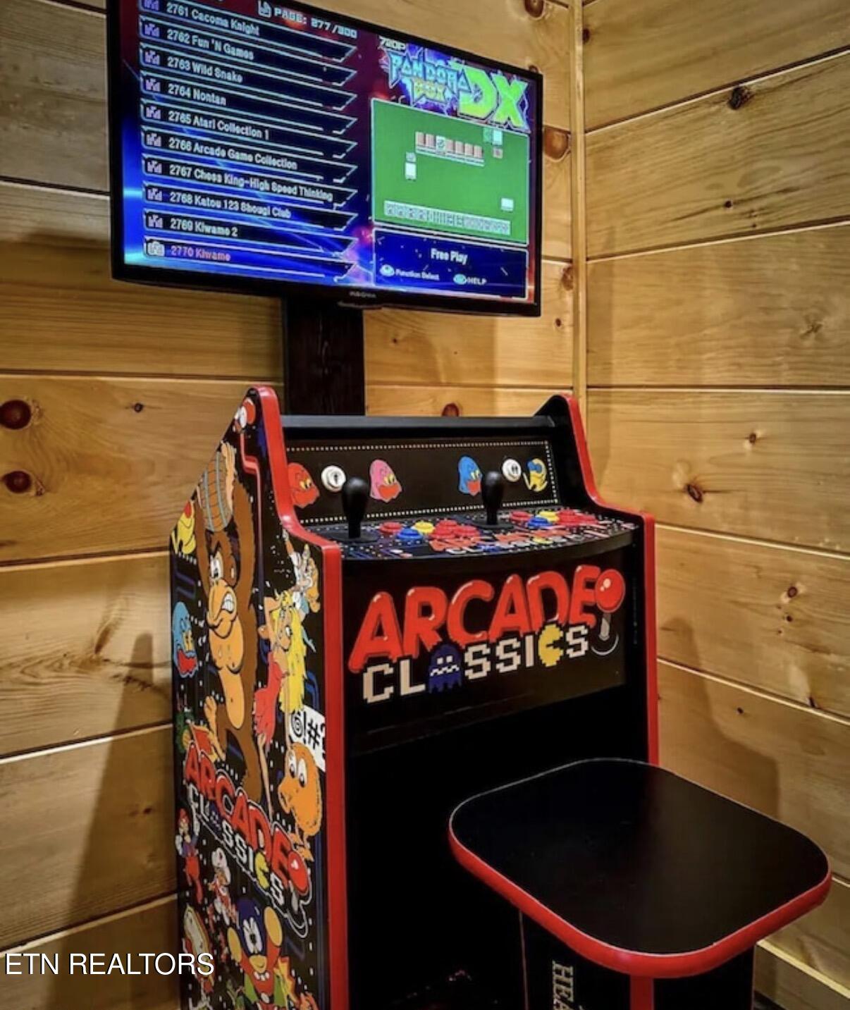 848 String Run Way Pigeon Forge, TN 37862 - Photo 36 of 60 IMG_5762