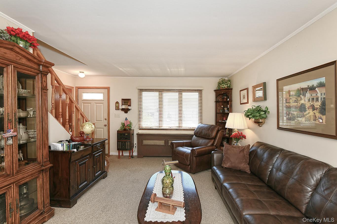 3551 Condor Road Levittown, NY 11756 - Photo 5 of 16