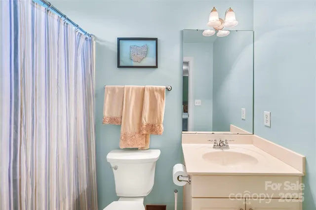 $915,000 | 2455 Talbot Court, Sherrills Ford, NC 28673