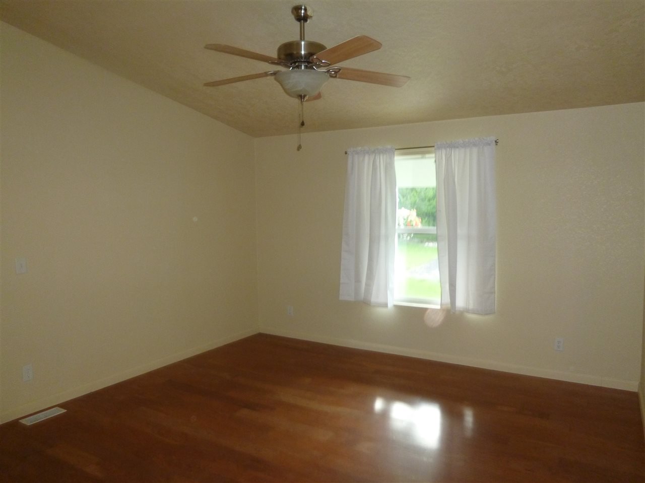 35010 North Findley Road Deer Park, WA 99006 - Photo 13 of 20