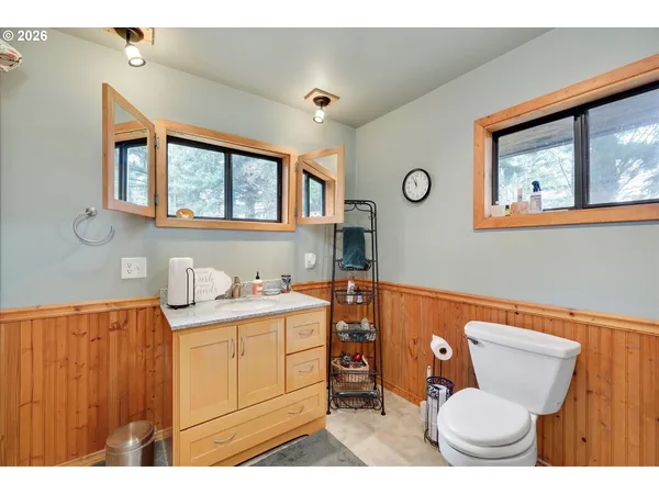 $780,000 | 16441 South Henrici Road, Oregon City, OR 97045