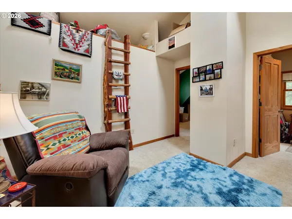 $780,000 | 16441 South Henrici Road, Oregon City, OR 97045