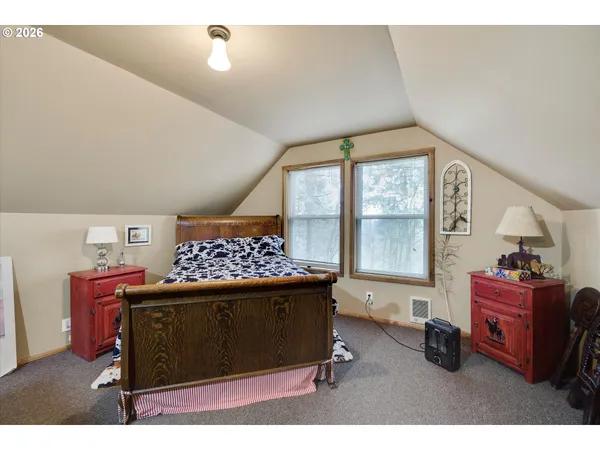$780,000 | 16441 South Henrici Road, Oregon City, OR 97045