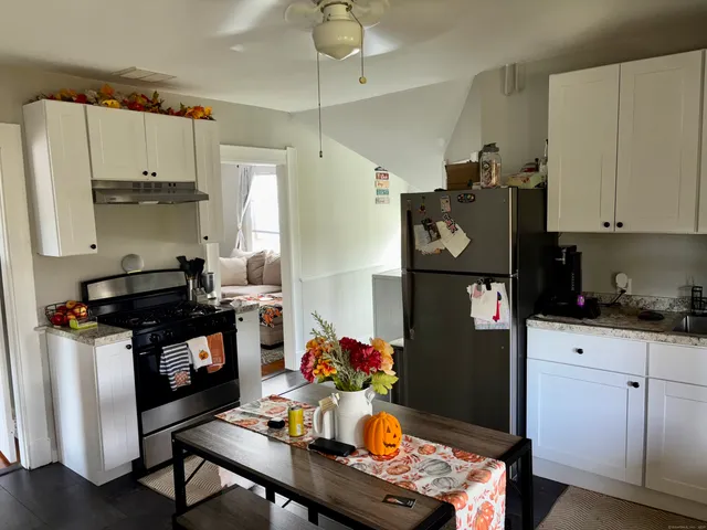 $1,600 | 37 Hungerford Avenue, Unit 3, Watertown, CT 06779