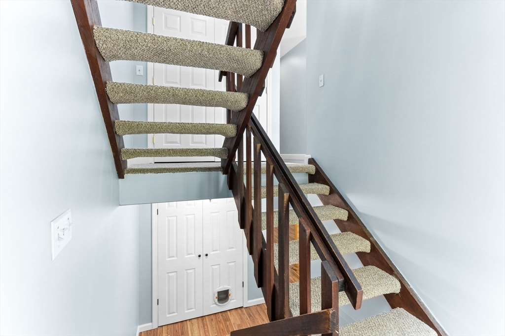 511 Tumbling Hawk, Unit 511 Acton, MA 01718 - Photo 22 of 42 a view of entryway