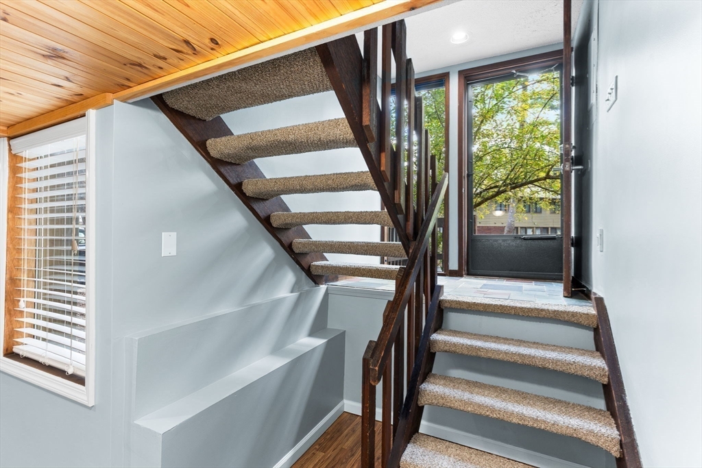 511 Tumbling Hawk, Unit 511 Acton, MA 01718 - Photo 32 of 42 a view of entryway