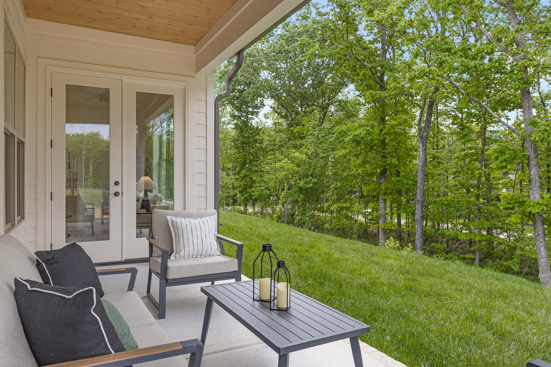 4704 Dempsey Way Chattanooga, TN 37419 - Photo 32 of 41 Covered Porch