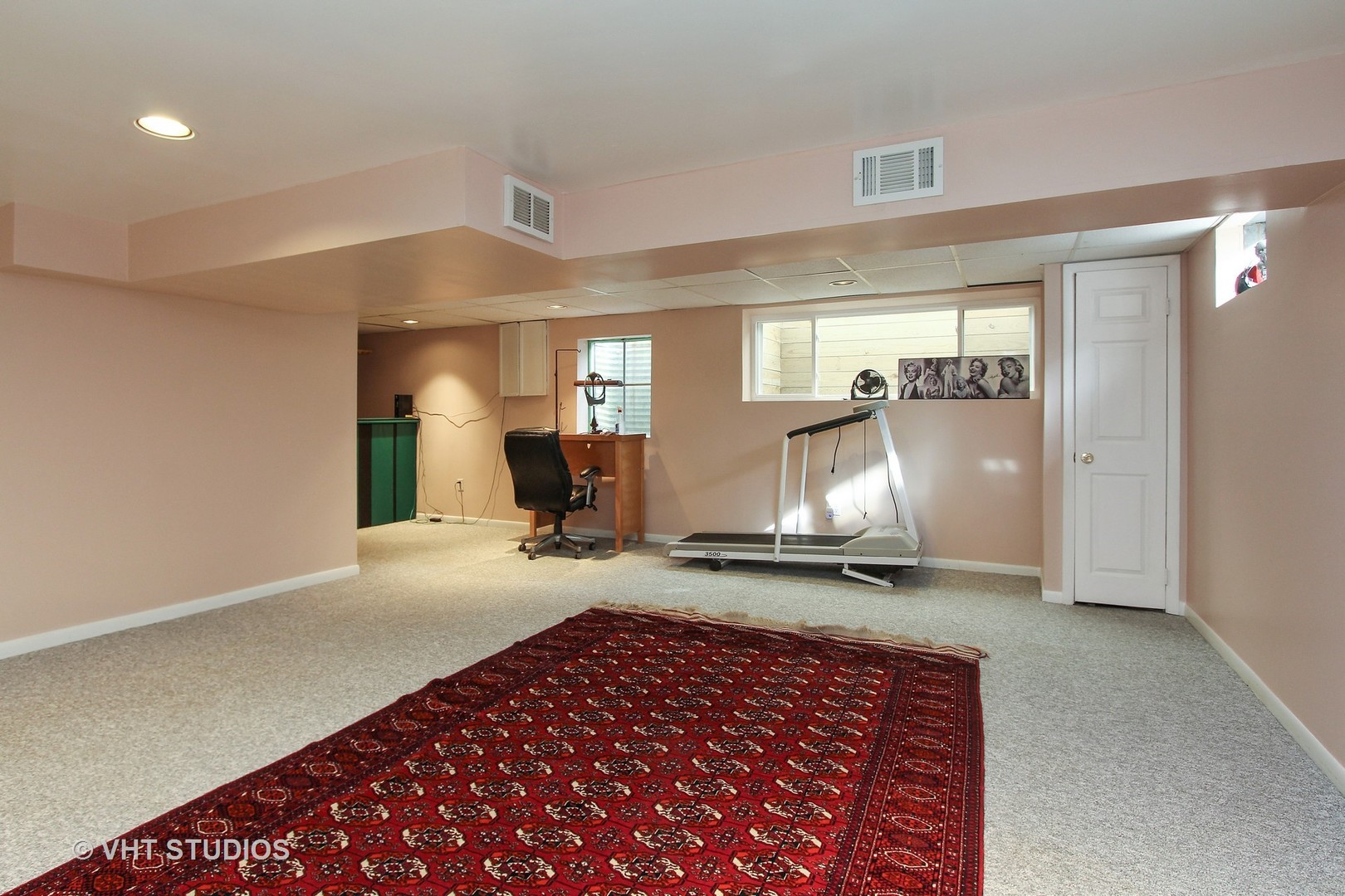 1104 Devonshire Road Buffalo Grove, IL 60089 - Photo 10 of 10 a living room with furniture and a rug