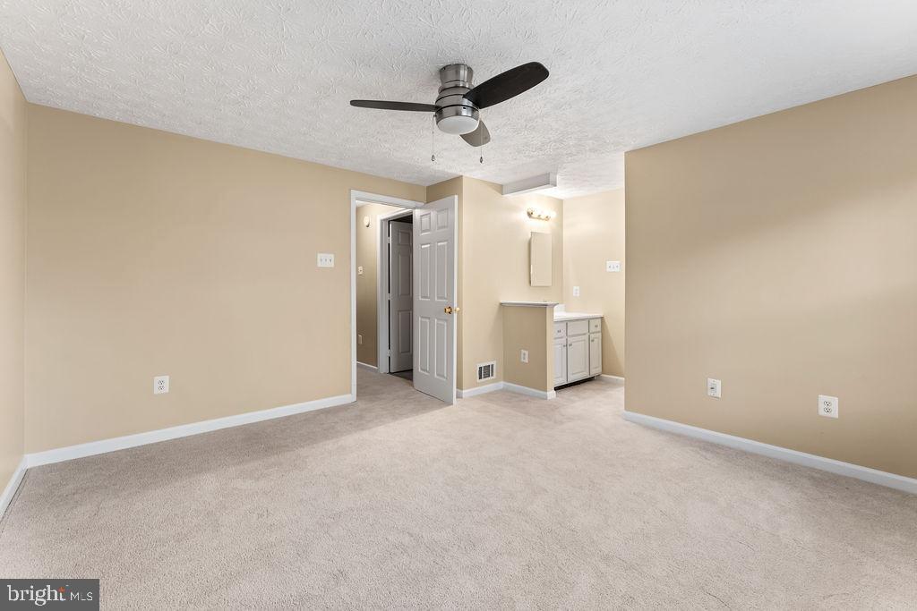 3 Ramsgate Court Halethorpe, MD 21227 - Photo 13 of 30 Primary bedroom with Ensuite Full Bathroom