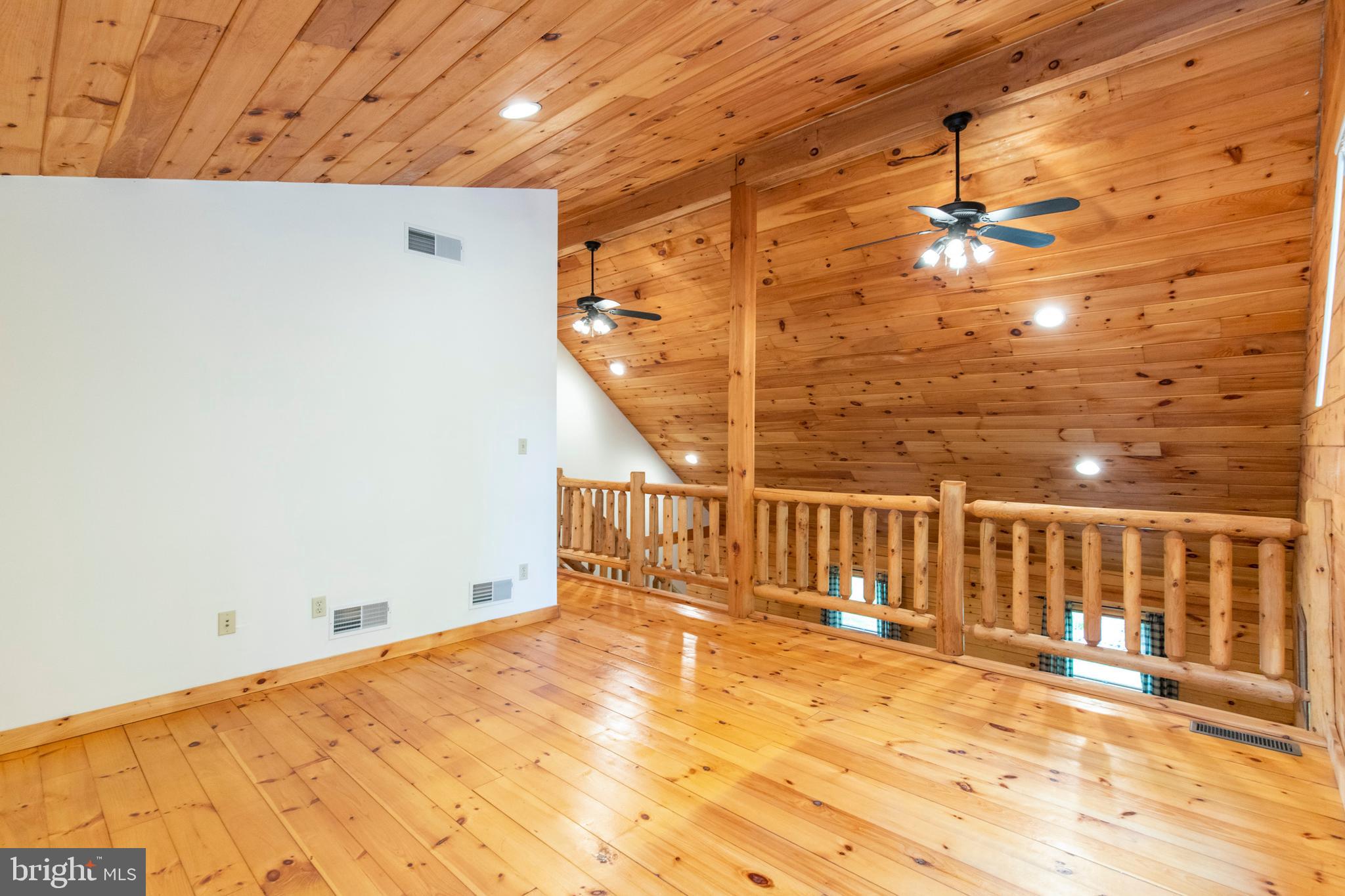 36 Hopewell Road Elverson, PA 19520 - Photo 26 of 37 2nd Floor Loft