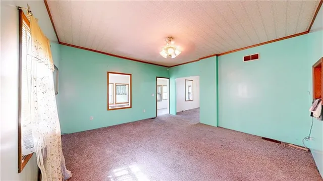 $215,000 | 319 Green Street, St. Joseph, MO 64505