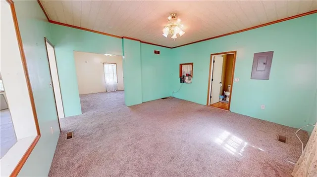 $215,000 | 319 Green Street, St. Joseph, MO 64505