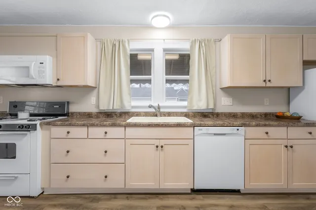 $190,000 | 1630 California Street, Columbus, IN 47201