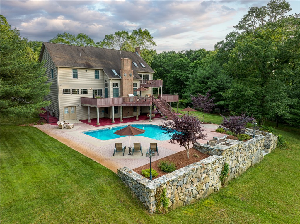63 Little Pond County Road Cumberland, RI 02864 - Photo 3 of 50