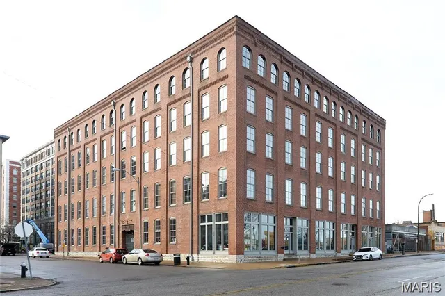 $184,999 | 721 North 17th Street, Unit 304, St. Louis, MO 63103