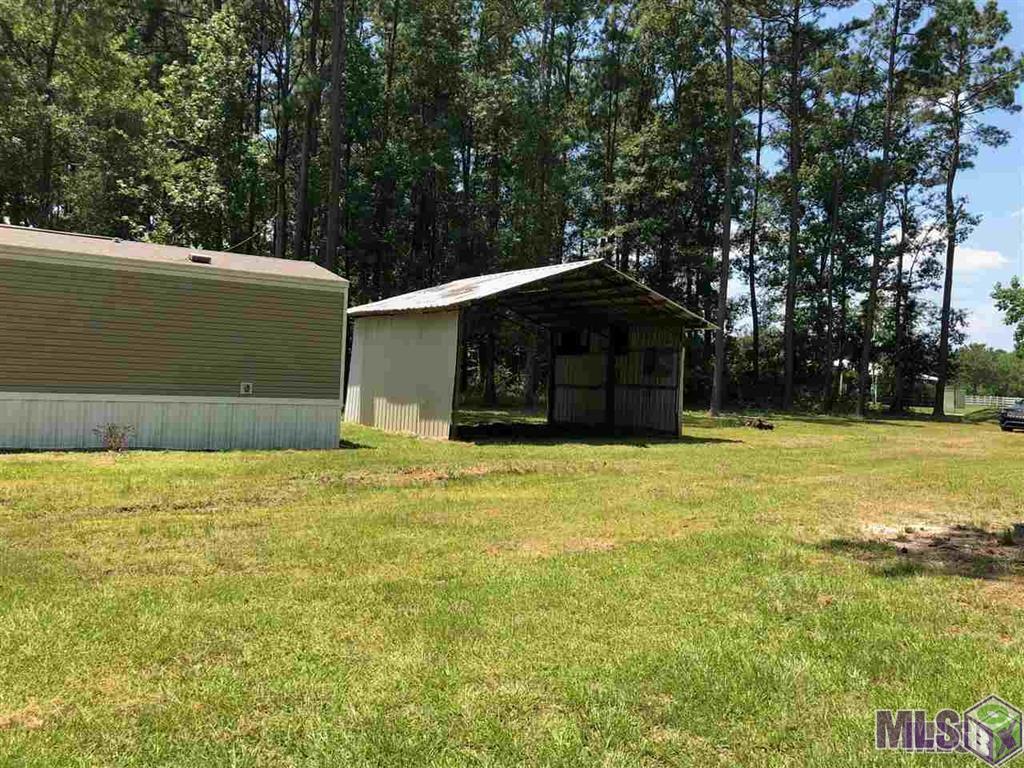 30964 Lavigne Road Albany, LA 70711 - Photo 2 of 5