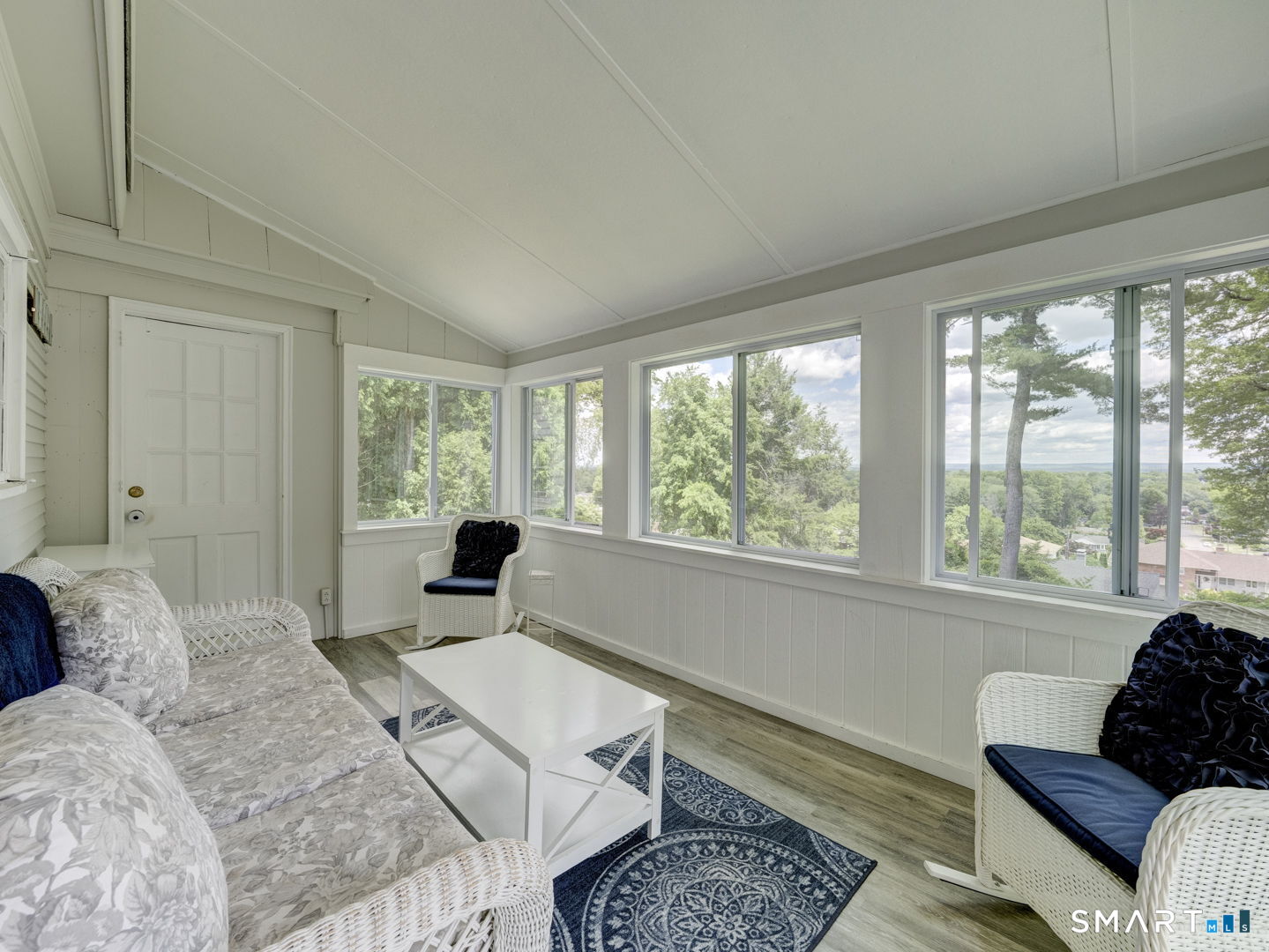 432 Ridge Road Wethersfield, CT 06109 - Photo 13 of 39